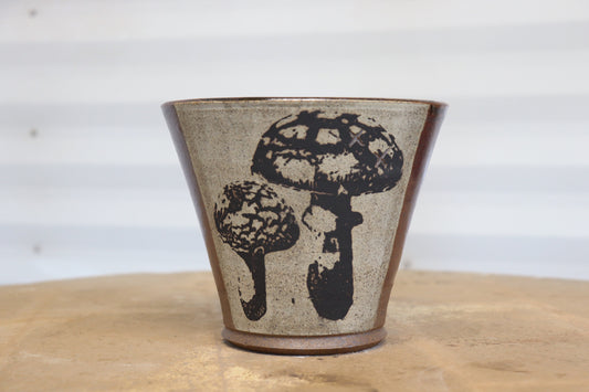 Amanita Mushroom Bowl - Deer Bone Ash Red Glaze