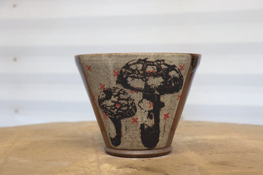 Amanita Mushroom Bowl - Deer Bone Ash Red Glaze